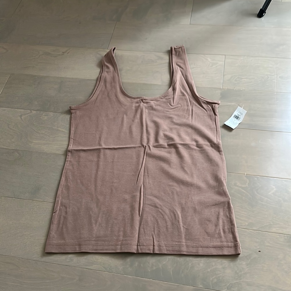 Skims like banana republic basic tank size M new with tags